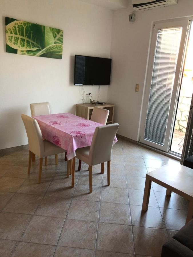 Ražanac Miro Apartmani מראה חיצוני תמונה