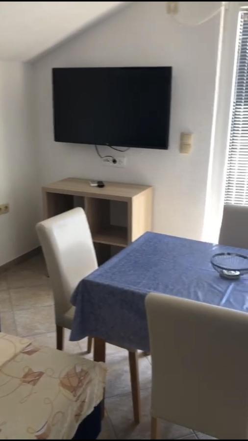 Ražanac Miro Apartmani מראה חיצוני תמונה