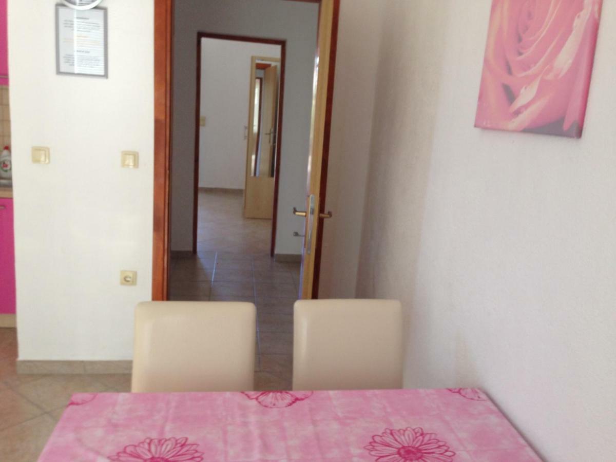 Ražanac Miro Apartmani מראה חיצוני תמונה