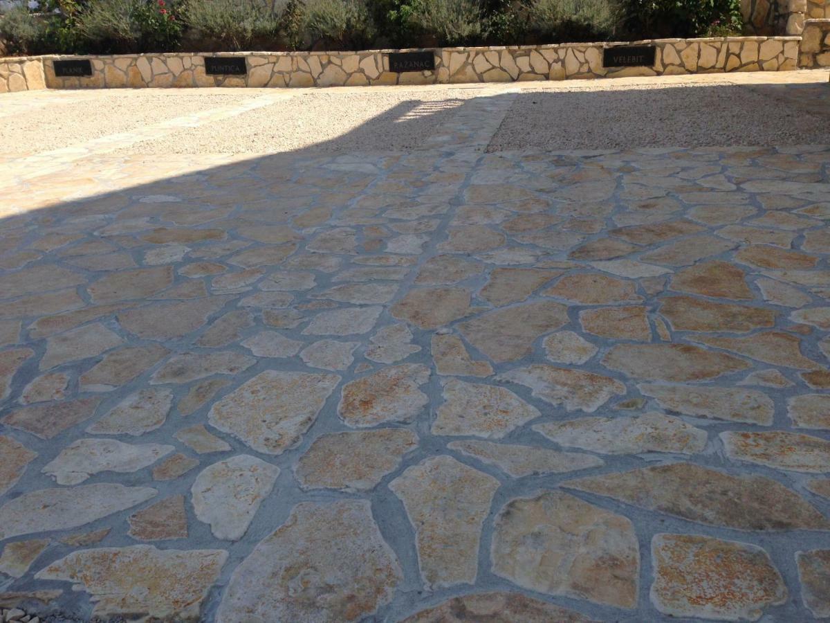 Ražanac Miro Apartmani מראה חיצוני תמונה